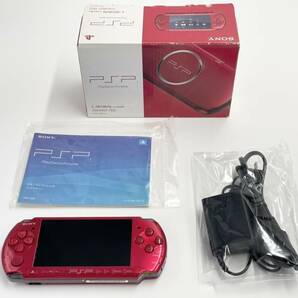【送料無料】【美品】PSP 3000 ラディアントレッド 箱説 バッテリー 付属品完備 メモリースティック4GB付き 即決