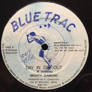 Mighty Diamond - Charlie Chapplin / Day In Day Out - Yes We Deh Ya　[Blue Trac Records - BTR 011]