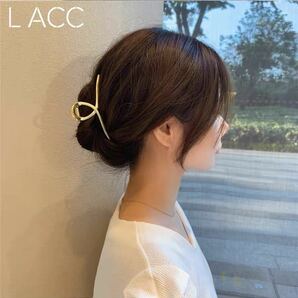 韓国東大門ヘアアクセサリー、ネット人気者、金属ヘアクリップ、ヘアクリップ、女の子、後ろ頭、洗顔、ヘアアクセサリー、サメクリップ。