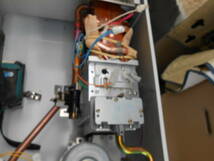 高木産業　暖房熱出力　GW-600W　　熱交換器と送風ファン　床暖房　浴室暖房　追炊き_画像2