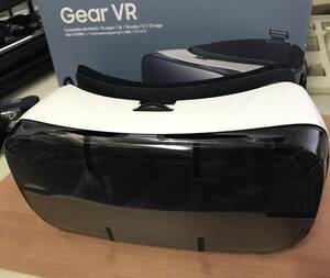 【新品】ヘッドマウントディスプレイ Galaxy Gear VR Galaxy S6/S6 edge/S7/S7 edge/Note 5対応 VRゴーグル SM-R322 ホワイト