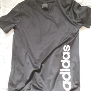 adidas 半袖Tシャツ