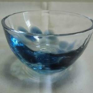 ぐい呑み ブルー 硝子製 ガラス 日本酒 酒器 冷酒 ショットグラス お猪口 盃 杯 工芸品 レトロ