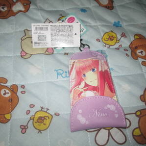 〇。゜〇 新品♪五等分の花嫁 中野二乃 リール付きキーケース 〇゜。〇