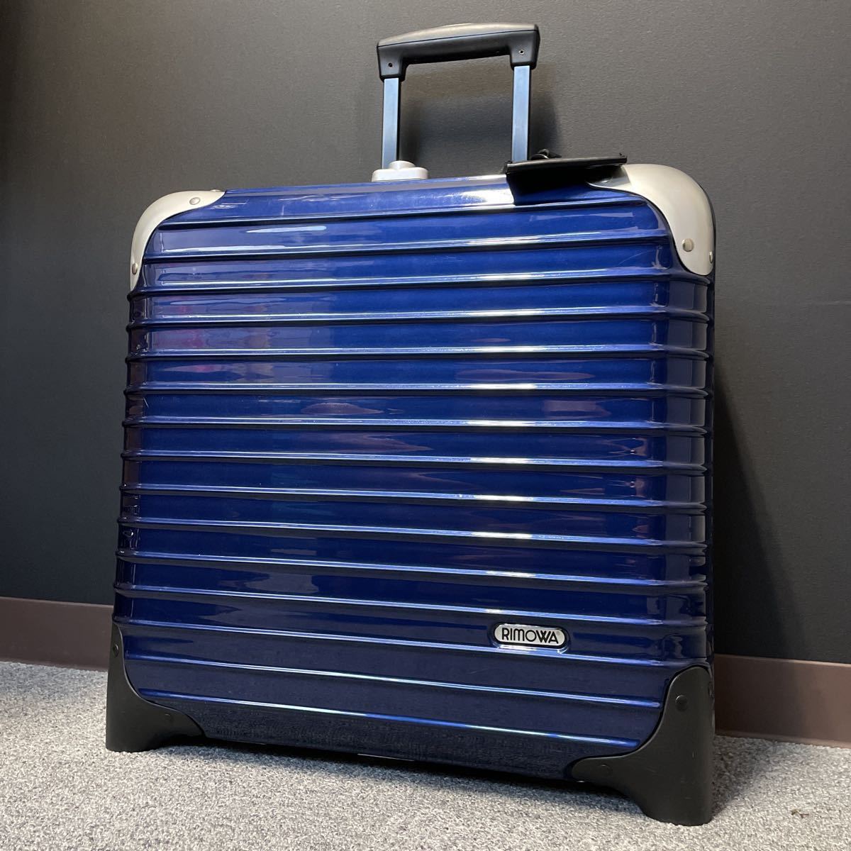 高質で安価 RIMOWA 24リットル LIMBO まだまだ使えます! リンボ