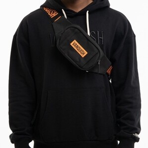 VANQUISH BLACK + ORANGE CROSSBODY BAG