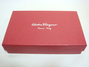 フェラガモ Salvatore Ferragamo 長財布用 箱