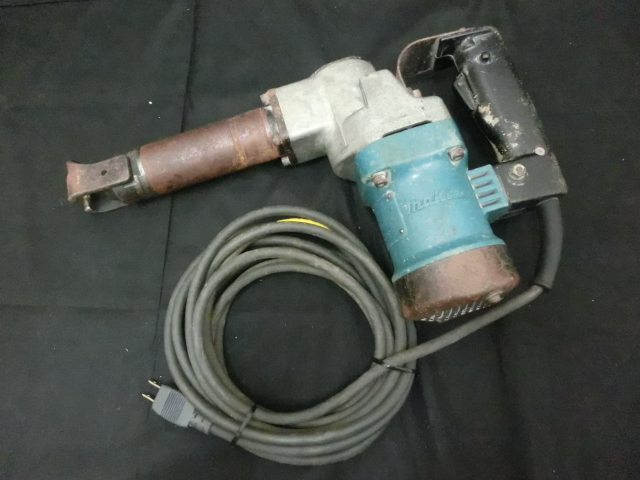 中古品 makita マキタ 17mm 電動ハンマ HM0810 電動ハンマー