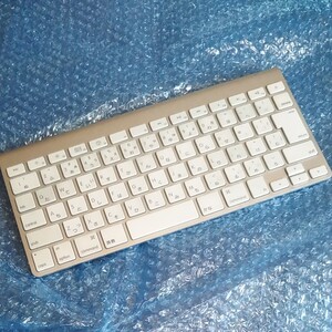 Apple Wireless Keyboard A1314