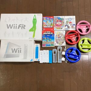 Wii 本体 wii fit マリオカート スーパーマリオブラザーズ 桃太郎電鉄 ワリオ コントローラー ハンドルセット