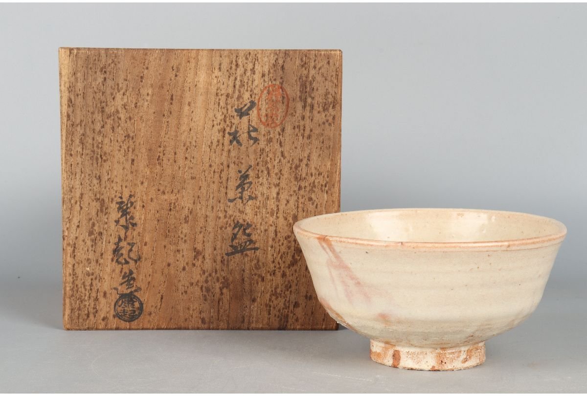 ヤフオク! -「野坂康起」の落札相場・落札価格 【即日発送】 野坂康起 萩茶碗 共箱 335 陶芸