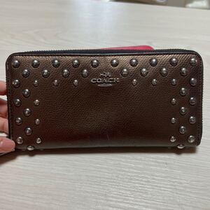 長財布 COACH ラウンドファスナー長財布
