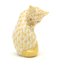 ヘレンド(Herend) 猫(ミニ)置物 グルーミングキャット 金彩仕上げ 黄色の鱗模様 手描き 飾り物 ハンガリー製 新品