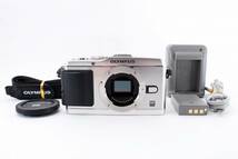 2751 ほぼ新品 僅か459ショット OLYMPUS PEN E-P3 ミラーレス一眼 ボディ シルバー E-P3 BODY SLV_画像1