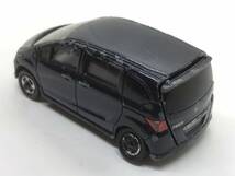 さA3★トミカ ミニカー ホンダ フリード ダークブルーメタリック 2008 No.84 車輪軸曲がり有_画像5