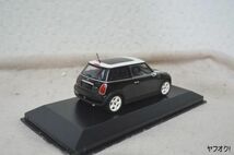 ミニチャンプス ミニクーパー 1/43 ミニカー MINI COOPER_画像2