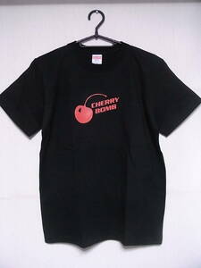 即決★新品バンドＴシャツ★ランナウェイズ★THE RUNAWAYS★CHERRY BOMB★ブラックボディ×レッドプリント★160/S/M/L/XLサイズ対応可能