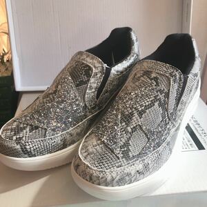  unused Alpha Cubic python lame sneakers 22.5