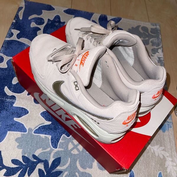 NIKE WMNS AIR MAX COMMAND PRM