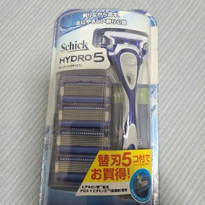 ブランド: Schick(シック)シック Schick 5枚刃 ハイドロ5 コンボパック(ホルダー+替刃5コ付)