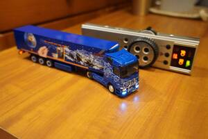 キーエンス(KEYENCE) デスクランナー2000 バッテリー交換済 動作確認済 / DESK RUNNER 2000 Mercedes-Benz ACTROS herpa【希少】