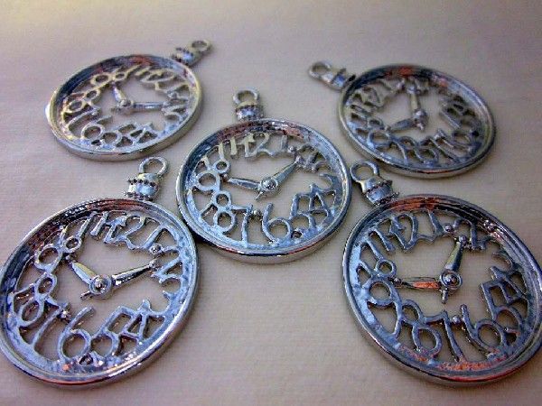 Breloque Horloge Ajourée Argent 40mm 1pc Beads Club, Artisanat, Artisanat, Perlage, Pieces en metal