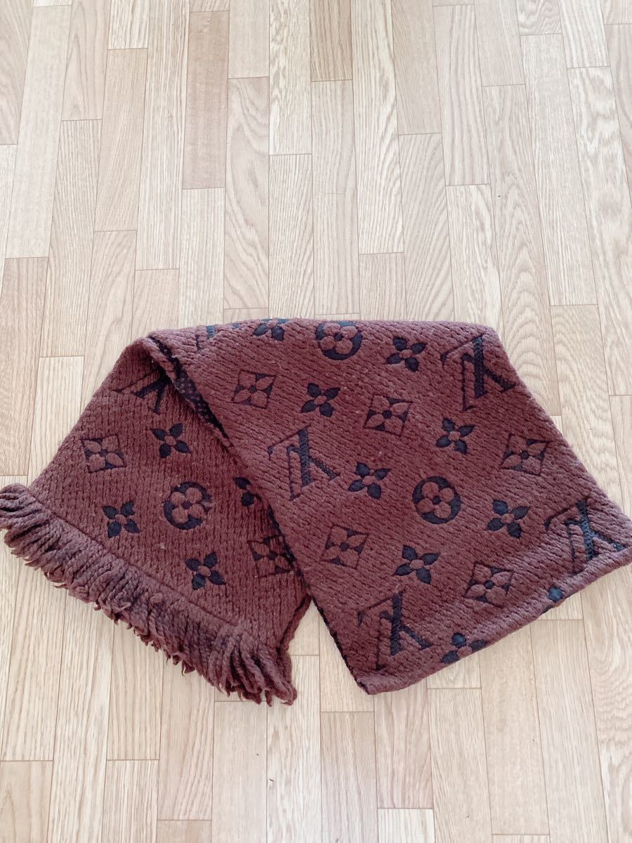 LOUIS VUITTON ルイヴィトン マフラー ロゴマニア モノグラム レッド