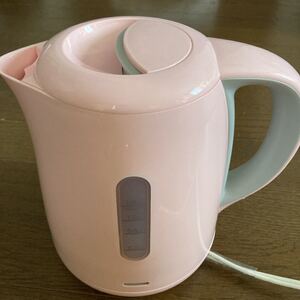 電気ケトル ニトリ ピンク色 1.2リットル