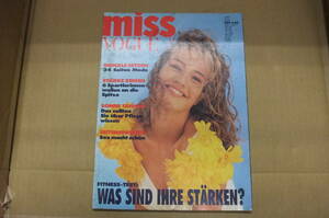 Bｂ1949-d　本　MISS VOGUE JUNI 1990 DEUTSCHE AUSGABE VON GLAMOUR