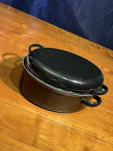 838 ホーロー鍋　輸入品　楕円形　両手鍋 洋食器　アンティーク　レトロ