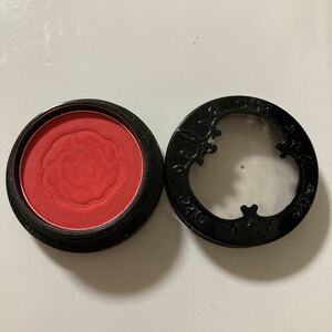  Anna Sui * I color *400* red group * eyeshadow * regular price 2750 jpy 