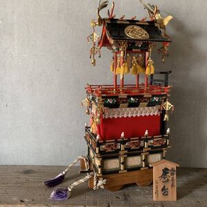 飛騨高山 屋台 山車 祭り 置物 木製 漆塗り 模型 猛巨 ? 作 (検)民芸 伝統工芸 和風 郷土玩具 アンティーク オブジェ 豪華絢爛