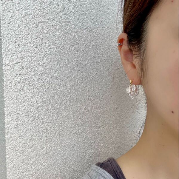 ゴールド サージカルステンレス クリア 透明 つぶつぶ ピアス ハンドメイド アレルギー対応 小ぶり 小粒 小さな 小さめ 小さい