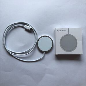 iPhone12/iPhone13シリーズ ワイヤレス充電器 置くだけ充電