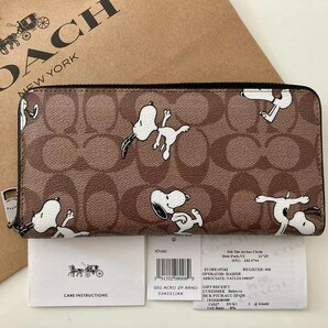 コーチ新品コラボ ラウンドファスナー スヌーピー SNOOPY 長財布