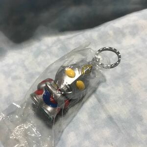 ウルトラマン　ダイナ　フィギュア　ソフビ　キーホルダー　即決