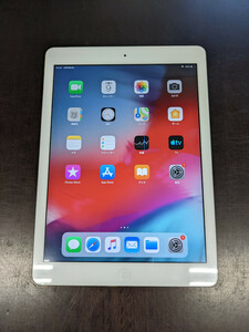 Apple iPad Air A1475 Wi-Fi+Cellular Docomo 16GB シルバー 中古難あり