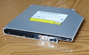 内臓 スリム DVD ROM ドライブ ：Panasonic　UJ8C0 (認識型番：UJ8A0AC)