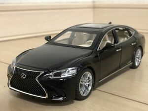 レクサス LEXUS LS500 黒 ミニカー 1/32 ブラック