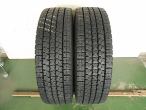 L13724-トーヨータイヤ M919 245/80R17.5 133/131J 中古 7分山 2本セット スタッドレスタイヤ 2015年製