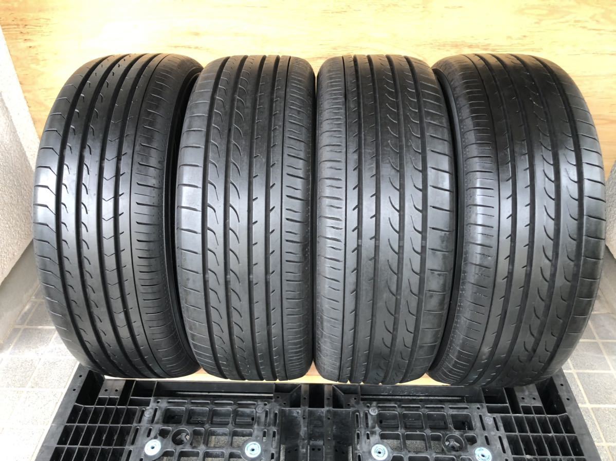 となります 2021年製〜2020年製 ヨコハマ BluEarth RV-02 215/55R17