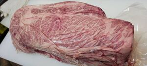 激安 特選 5等級 黒毛和牛 薩摩牛、肩ロース ハネシタ & 座布団、付きカルビプレート 重量4.3k 業務用 バーベキュー 税込金額