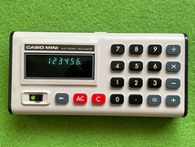 ♪昭和レトロ　カシオ計算機　CASIO MINI　CM-605　７０年代♪_画像1