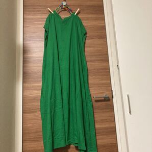シンプルロングワンピース