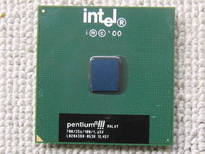 ソケット370 Pentium III 700MHz 700/256/100 03000806TAN