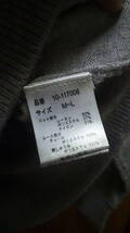レディース　グレー　セーター　M-Ｌサイズくらい　＆NOSTALGIA　中古　フリル切り取っていて残りが少しあります。_画像6