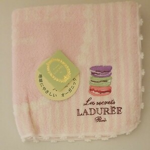 LADUREE のタオルハンカチ