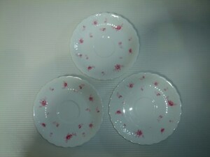 生産終了品 White Shadow HOYA CHINA HOYAチャイナ カップソーサー 受け皿 花 エンボス 縁飾り MADE IN JAPAN 日本製 ホワイト 3点セット