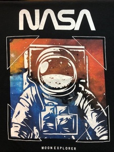 872★大きいサイズ★USA古着 NASA 宇宙飛行士 イラスト＆ロゴプリントTシャツ 黒 ブラック 2XL