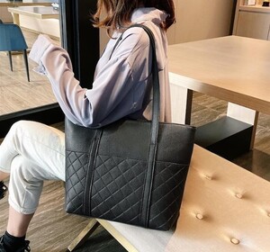 トートバッグ レディース メンズ 大容量 キルティング 黒 レザー 手提げ シンプル マザーズバッグ おしゃれ ブラック かばん